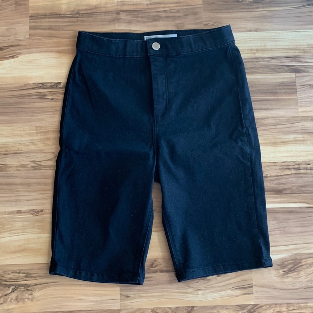 Topshop Moto Black Joni Shorts fits like size 4 or 27” waist